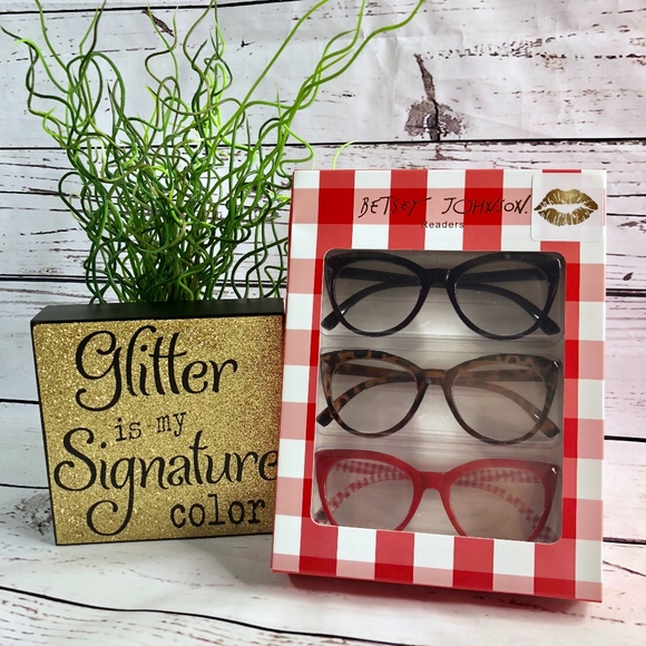 Betsey Johnson Accessories - Betsey Johnson 3 Piece Reading Glasses